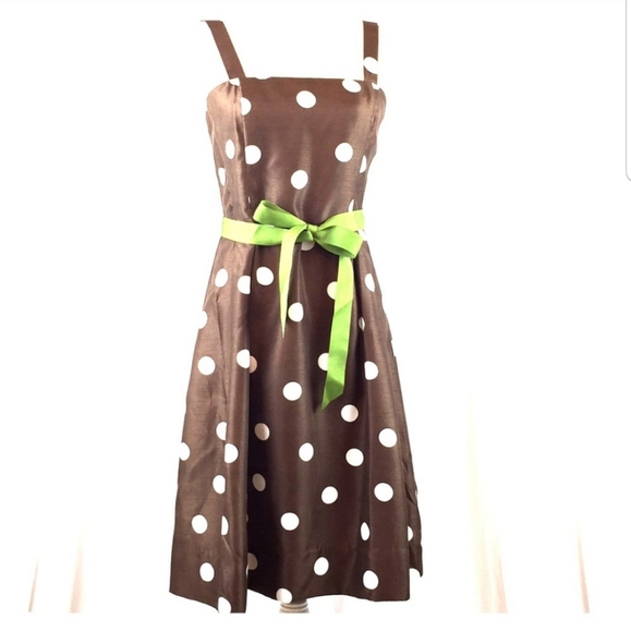 Jessica Howard Dresses & Skirts - Jessica Howard brown polka dot dress green tie